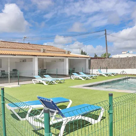 Canario Iii Apartment *